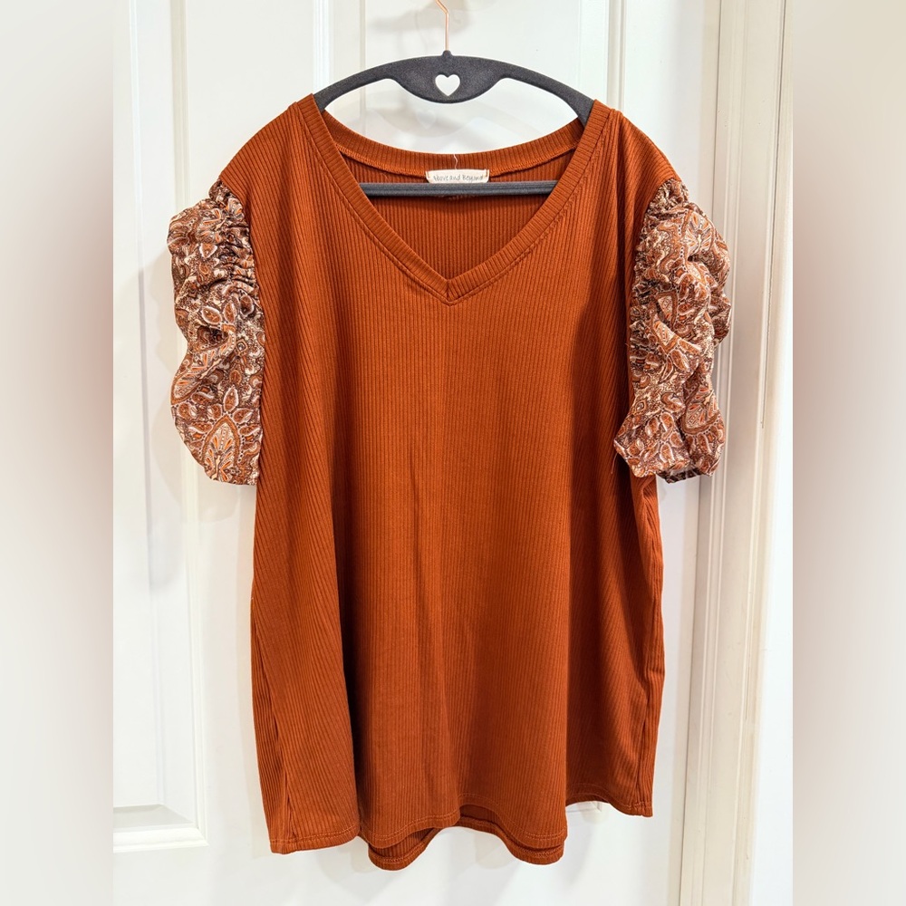 Above and Beyond Rust Ribbed Top w/ Paisley Puff Sleeves – 2X